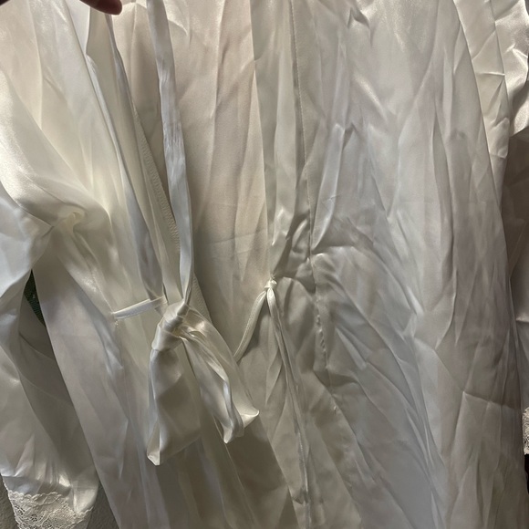 Bride Robe Ivory NWT - Picture 6 of 10